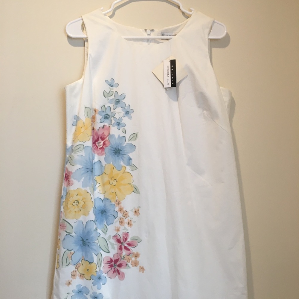 Petite Sophisticate Floral Dress - Picture 2 of 12